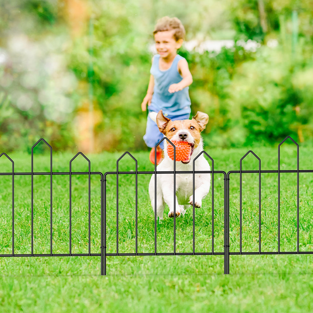 Ten pieces of integrated fence. Garden fence rust resistant metal, animal barrier. Suitable for gardens, courtyards, and terraces. 10 feet (length) x 16 inches (height)
