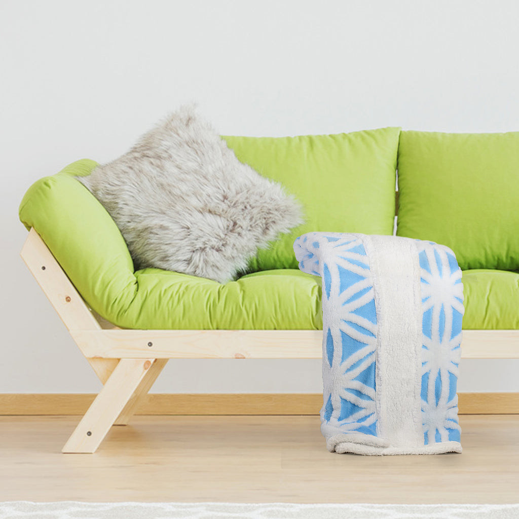 Soft Cozy Fleece Throw Blanket - Blue Geometric Pattern for Sofa, Chair & Bedroom