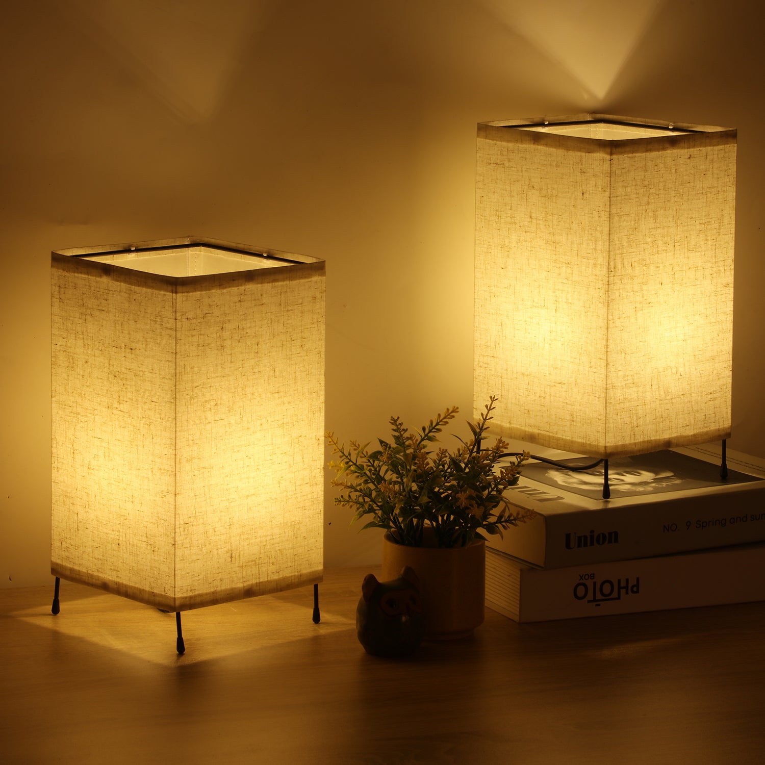 Modern Rectangular Tripod Bedside Lamps (Set of 2)， Slim Nightstand Lamps with Linen Shade.