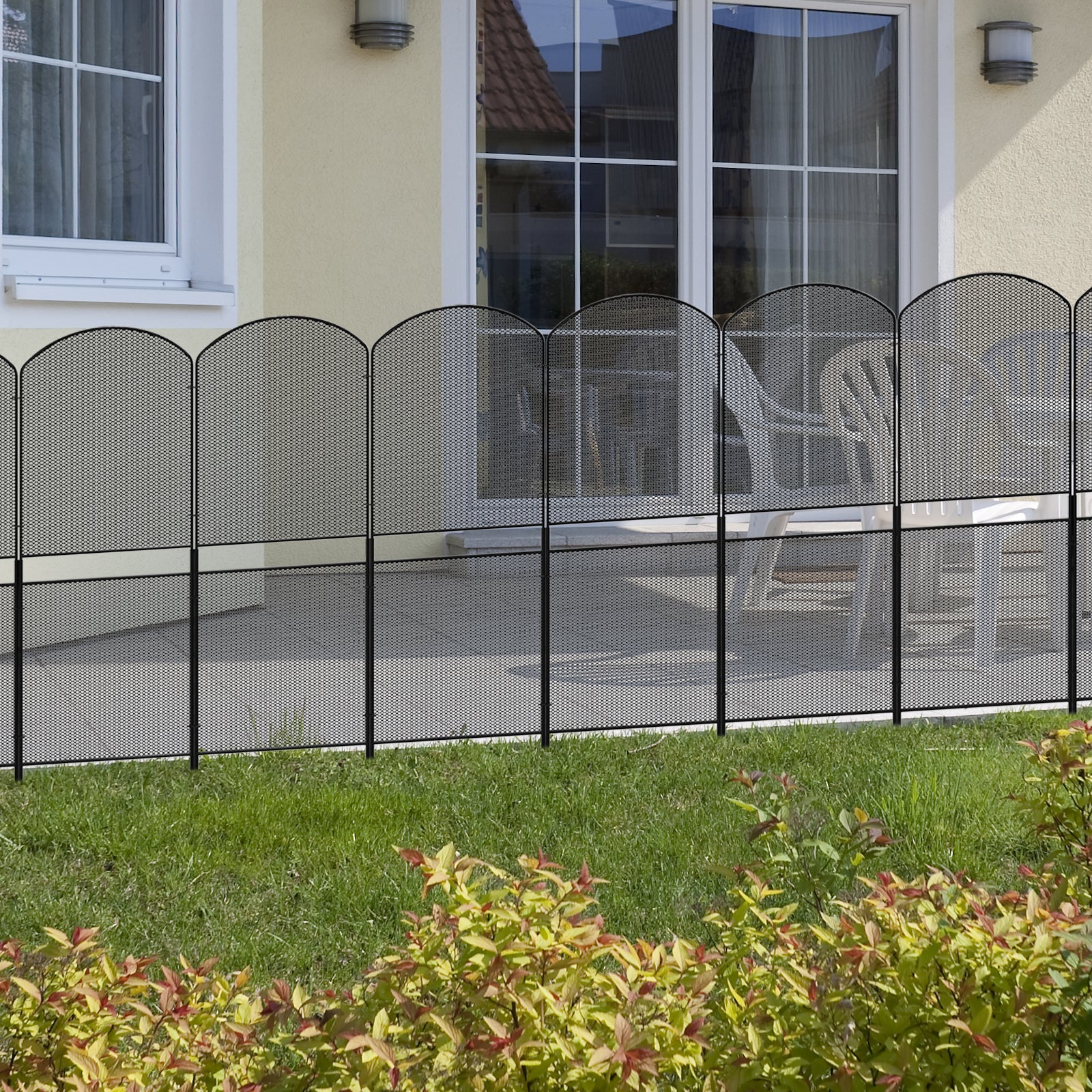 39"H Heavy-Duty Mesh Garden Fence - 10-Pack Rustproof Metal Pet Barrier & No-Dig Border Edging,