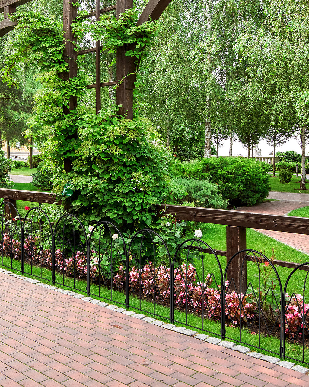 20-Pack Decorative Garden Fence, 16.5"H Diamond Pattern Animal Barrier for Yard & Landscape, Rustproof Metal,