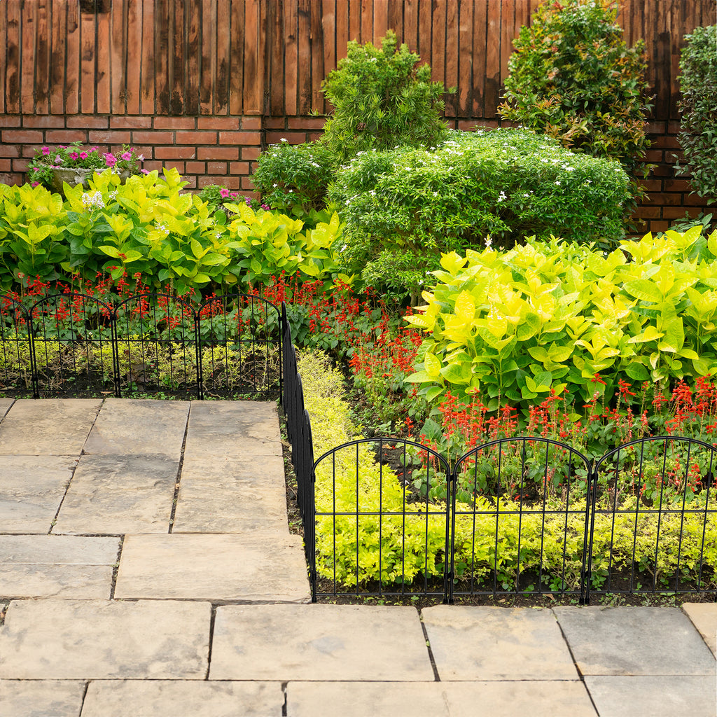 10-Pack Arch Garden Fence with Plastic Stakes, No-Dig Metal Pet Barrier for Flower Bed Border