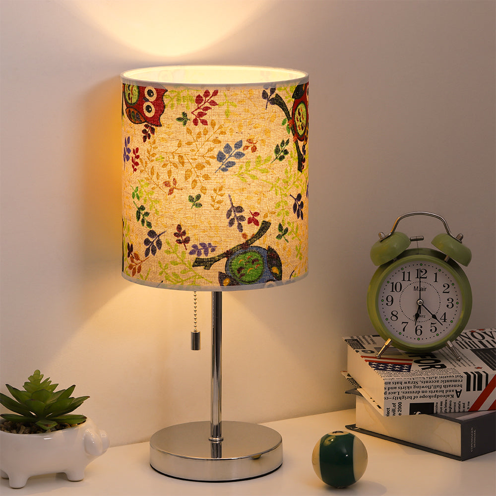 Modern Leaf Pattern Bedside Table Lamp， Decorative Printed Fabric Nightstand Lamp for Decor.