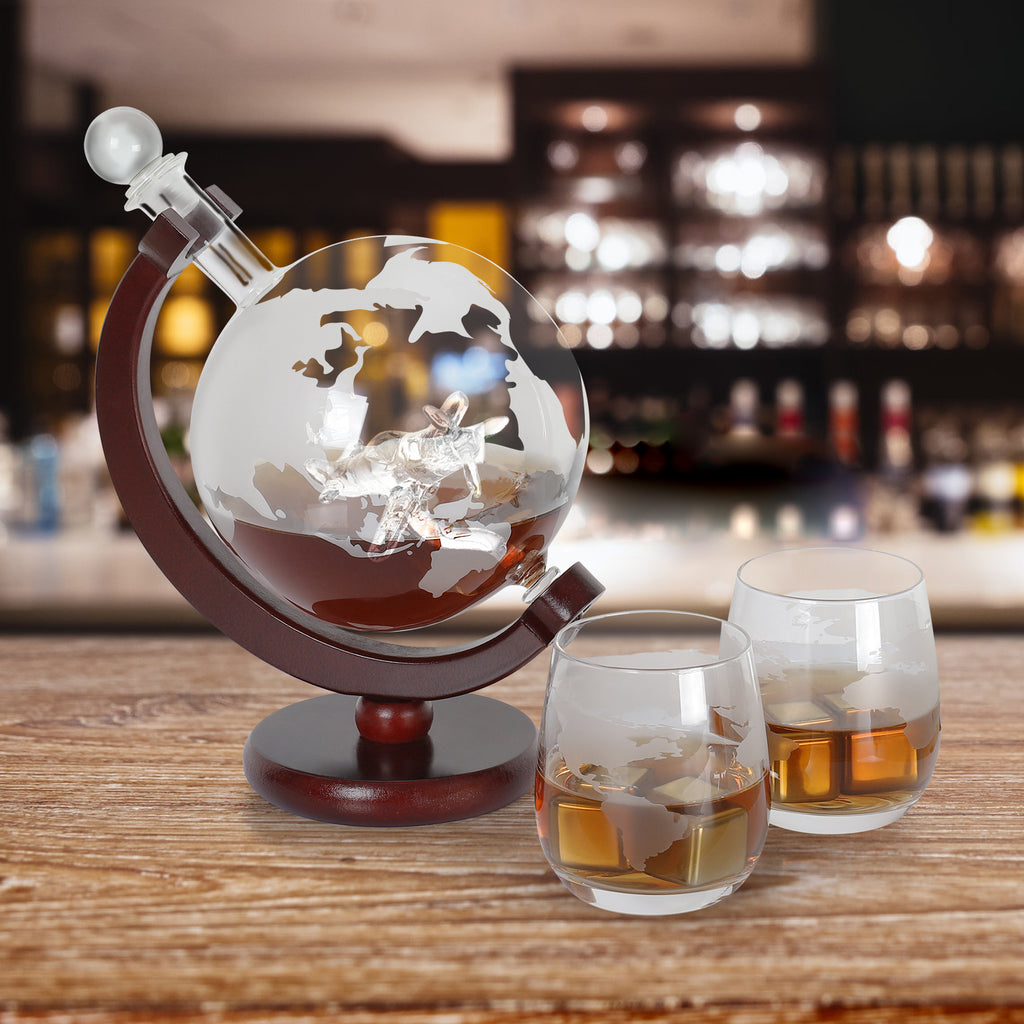 World Map Globe Liquor Decanter Gift Set, Large 1500ml Hand-Blown Glass Whiskey Carafe with Wooden Base, Complete Bar Accessories Kit for Men Father Husband Birthday Anniversary Gift