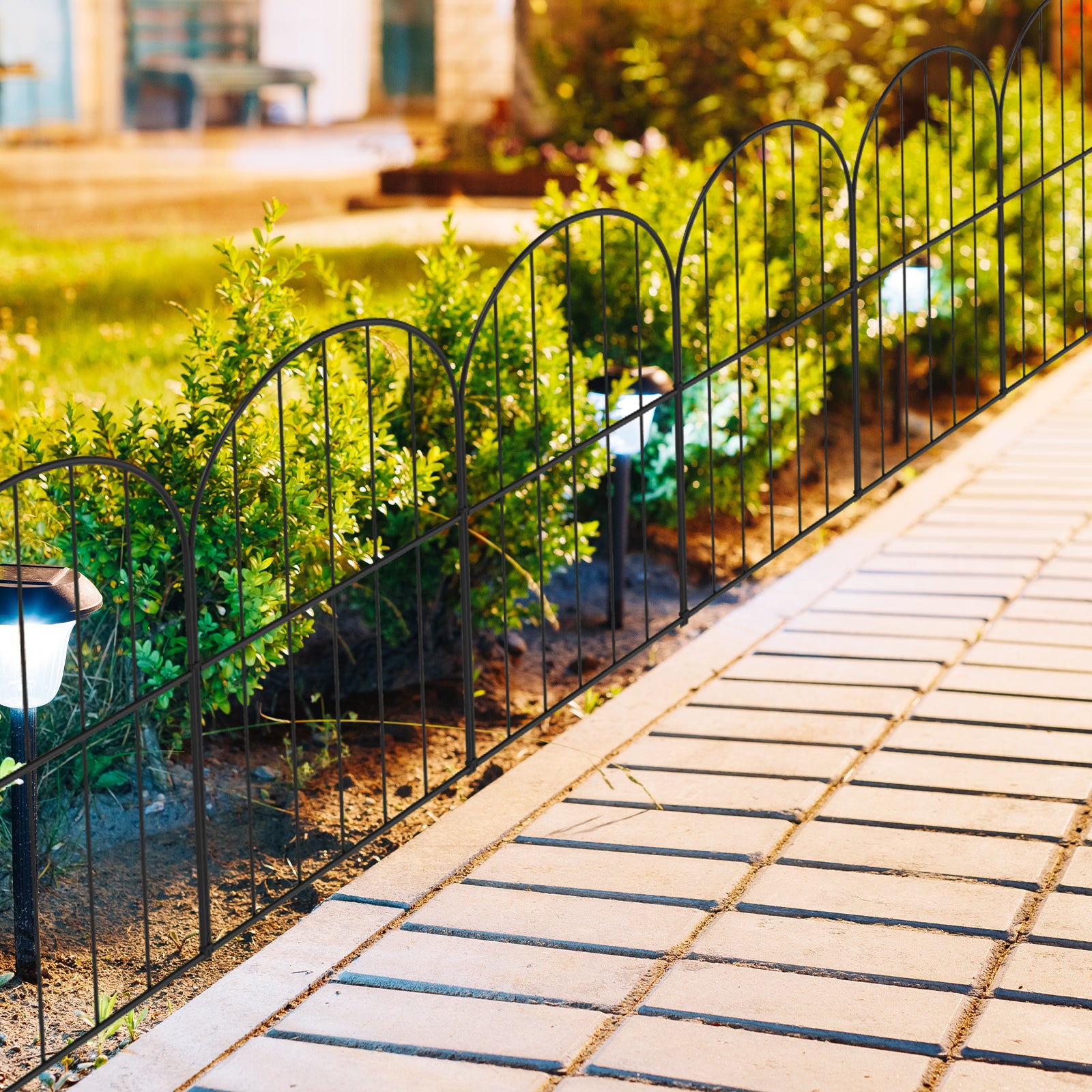 Small Arched Garden Fence 10-Pack, 16.5"H x 10ft L Metal Wire Animal Barrier for Small Dogs