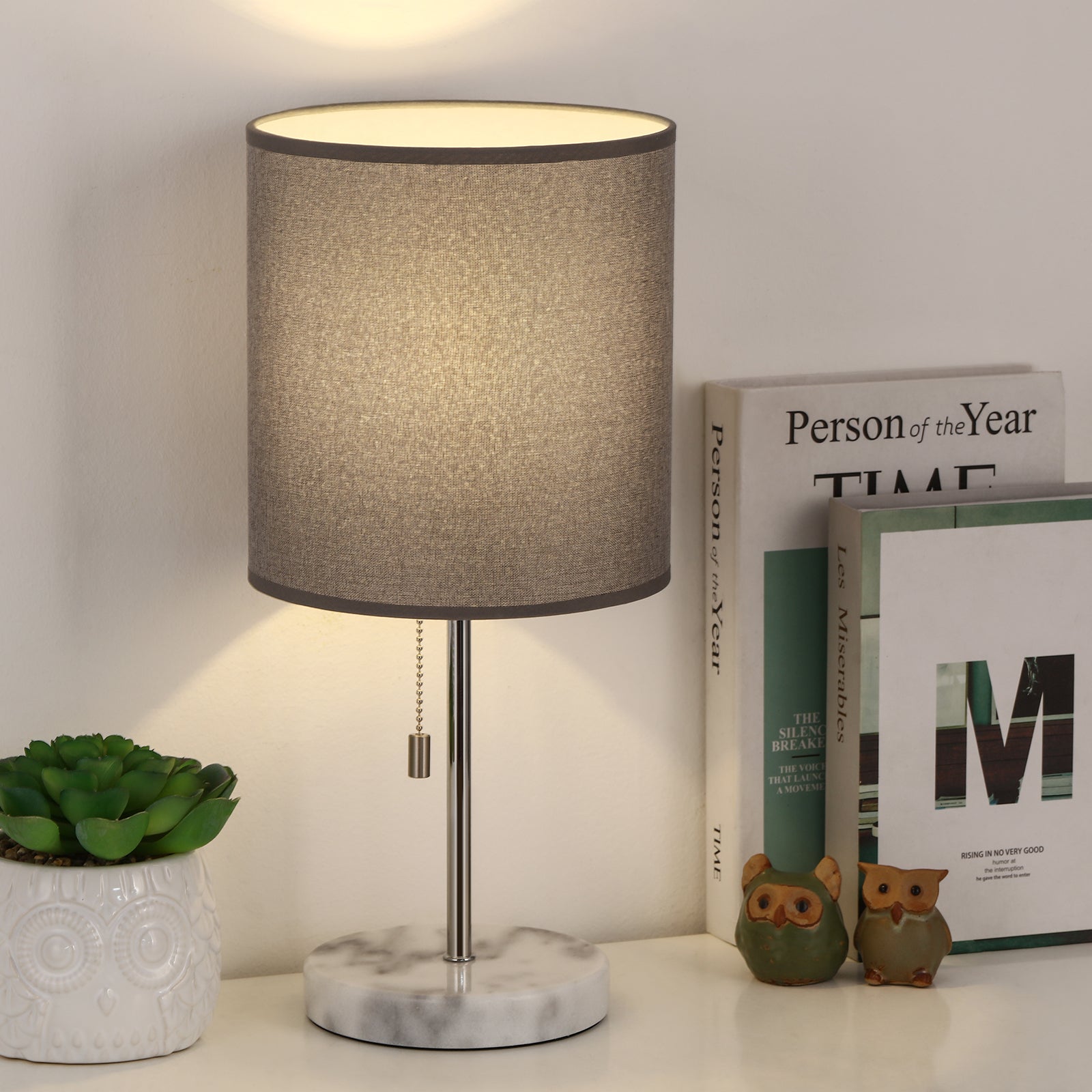 Modern Marble Base Bedside Lamp with Grey Shade， Elegant Nightstand Lamp for High-End Interiors.