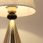 Modern Gold Hammered Metal Base Table Lamps (Set of 2， Elegant Tapered Nightstand Lamps.